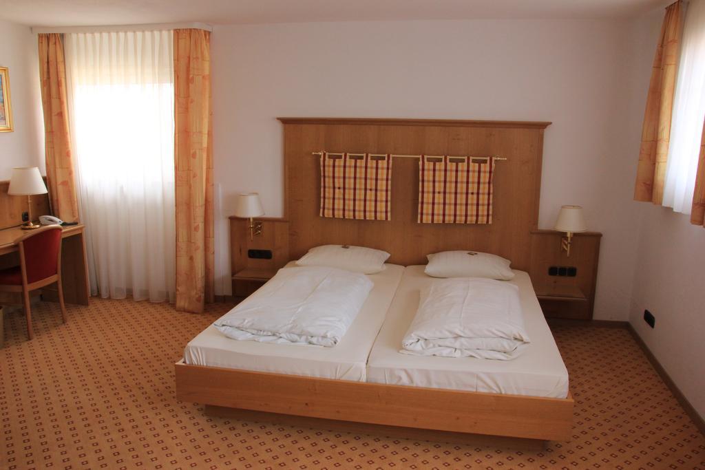 Hotel Am Schloss Darmstaedter Hof Bad Homburg vor der Hoehe Phòng bức ảnh